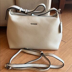 Danier leather handbag nwot